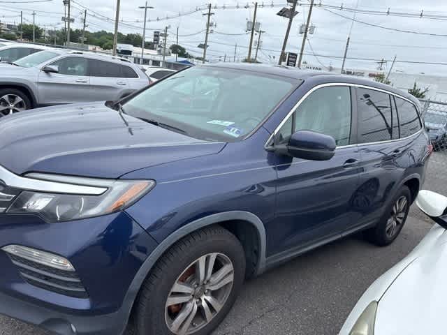 Thumbnail: 2017 Honda Pilot - 3