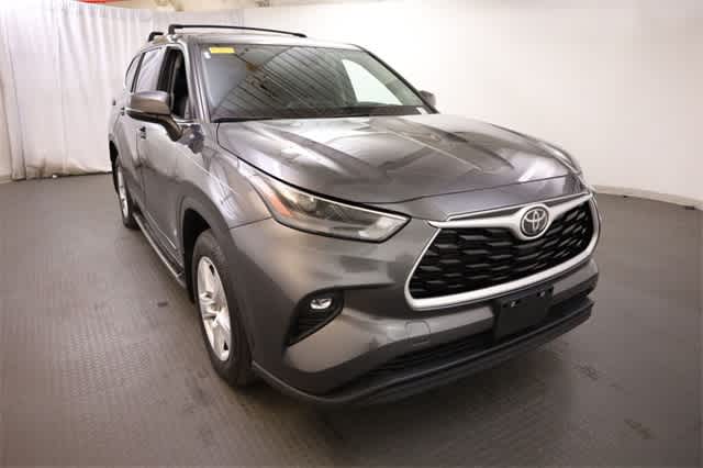 Thumbnail: 2023 Toyota Highlander - 11