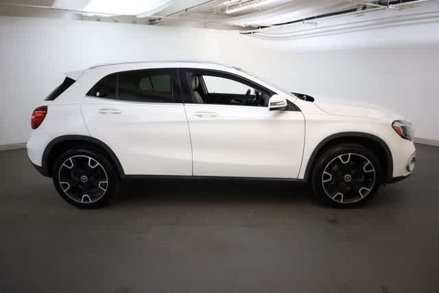 Thumbnail: 2020 Mercedes-Benz GLA - 9