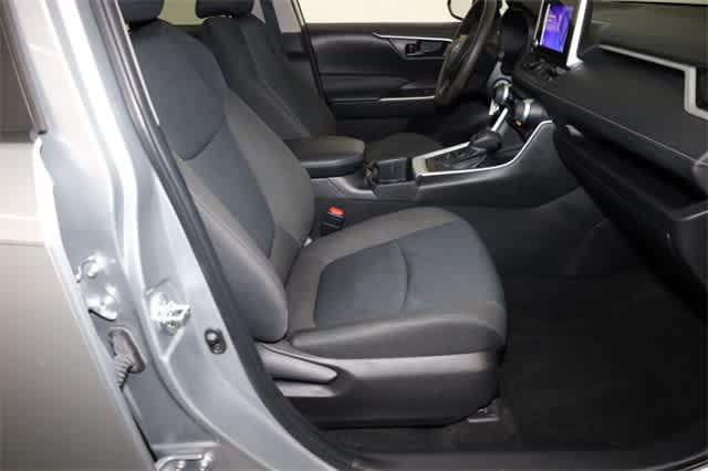 Thumbnail: 2023 Toyota RAV4 - 20