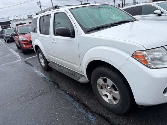 Thumbnail: 2012 Nissan Pathfinder - 16