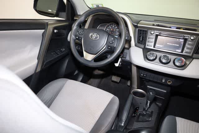 Thumbnail: 2015 Toyota RAV4 - 21