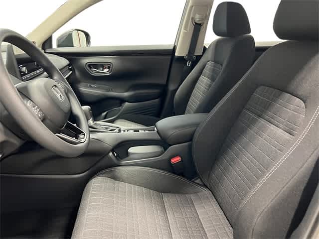 2025 Honda HR-V LX 12