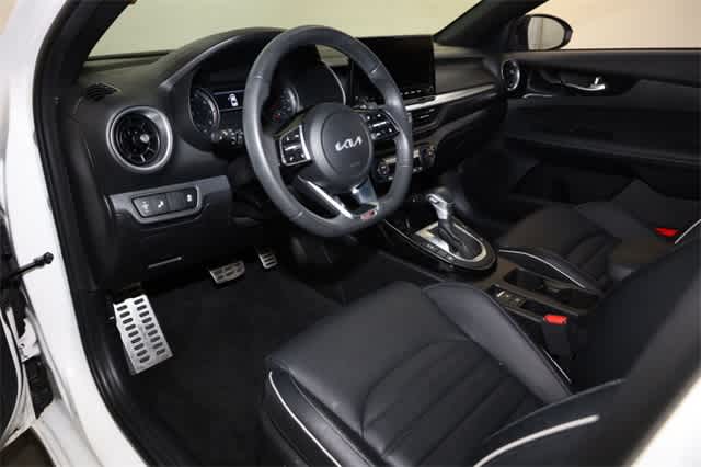 Thumbnail: 2023 Kia Forte - 14