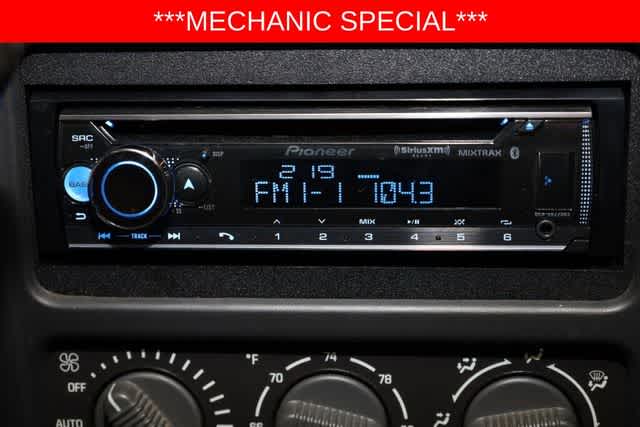 Thumbnail: 2002 Chevrolet Avalanche 1500 - 25