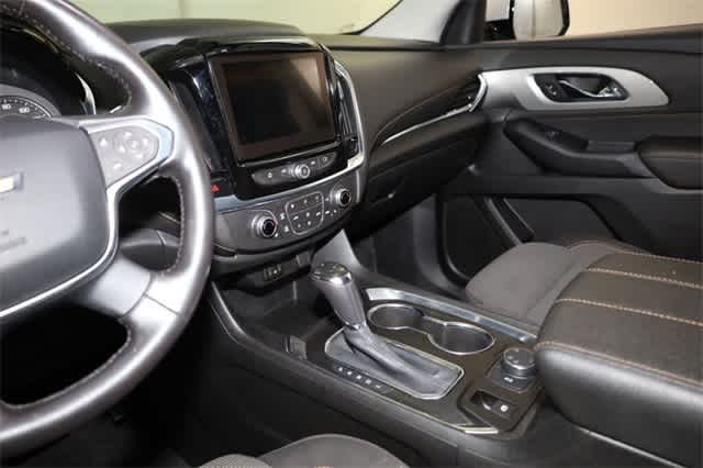 Thumbnail: 2020 Chevrolet Traverse - 23