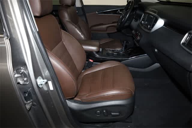Thumbnail: 2019 Kia Sorento - 20