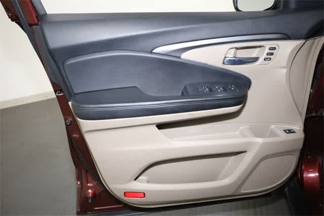 Thumbnail: 2022 Honda Pilot - 14