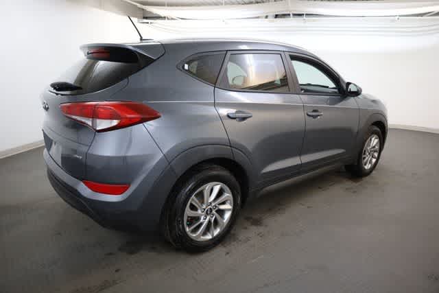 Thumbnail: 2016 Hyundai Tucson - 8
