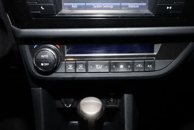 Thumbnail: 2016 Toyota Corolla - 25