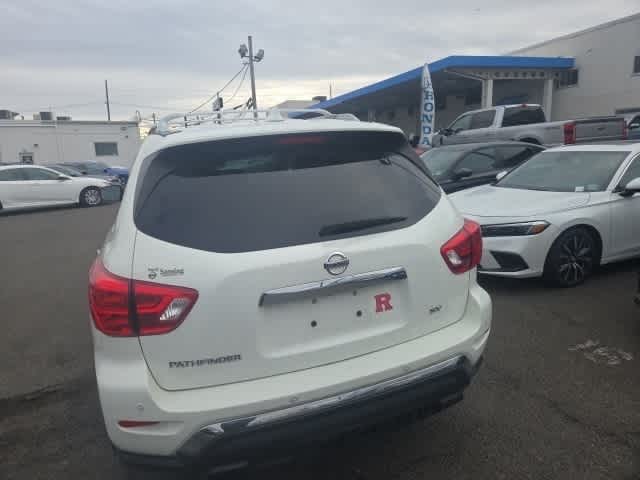 Thumbnail: 2020 Nissan Pathfinder - 10