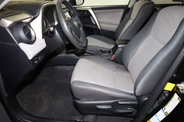 Thumbnail: 2015 Toyota RAV4 - 15
