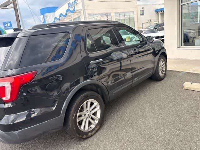 Thumbnail: 2016 Ford Explorer - 12
