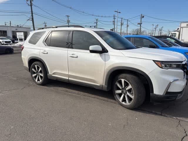 Thumbnail: 2023 Honda Pilot - 17