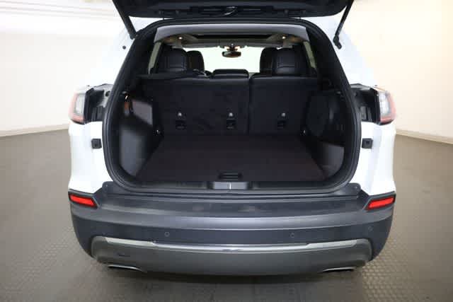 Thumbnail: 2020 Jeep Cherokee - 33