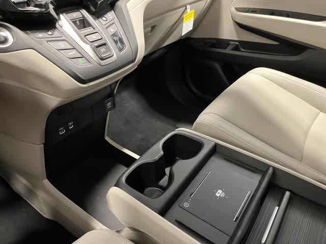 Thumbnail: 2026 Honda Odyssey - 18