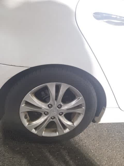 Thumbnail: 2011 Hyundai Sonata - 21