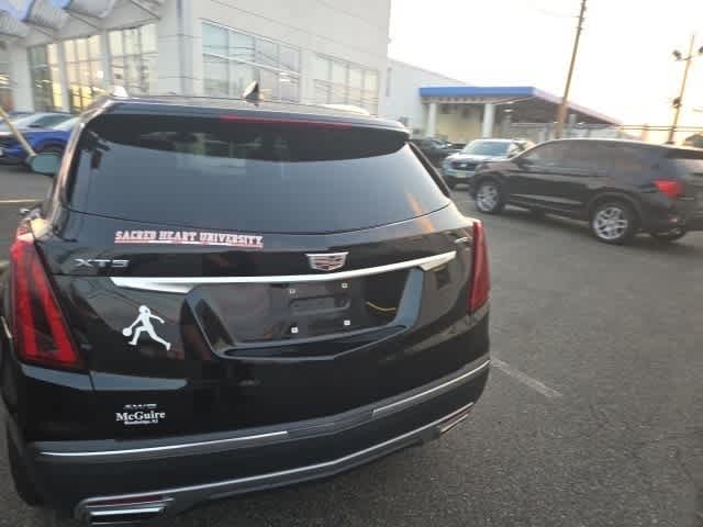 Thumbnail: 2022 Cadillac XT5 - 10