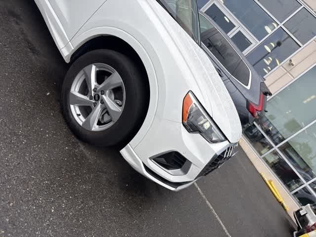 Thumbnail: 2021 Audi Q3 - 11
