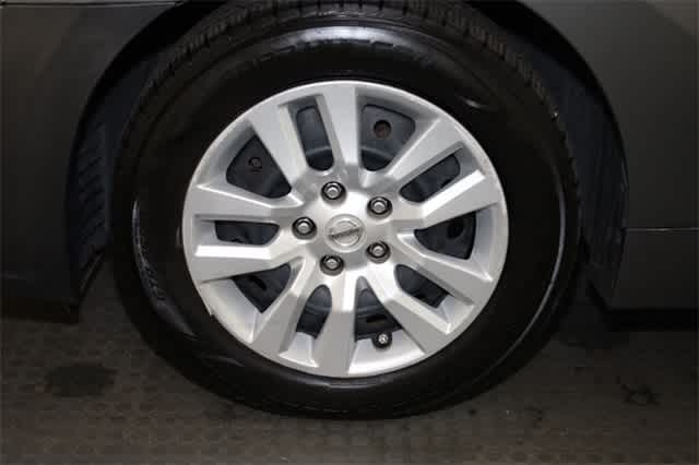 Thumbnail: 2015 Nissan Altima - 35