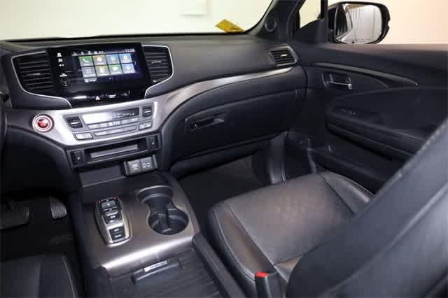 Thumbnail: 2019 Honda Passport - 18