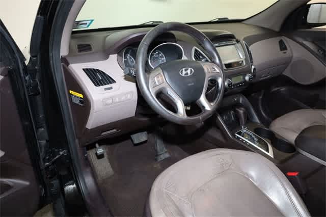 Thumbnail: 2011 Hyundai Tucson - 14