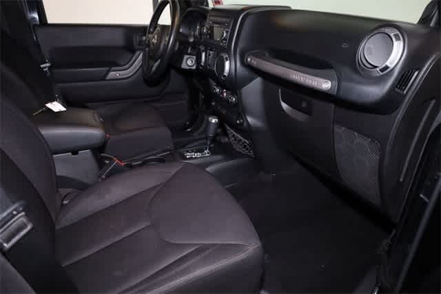 Thumbnail: 2014 Jeep Wrangler - 19