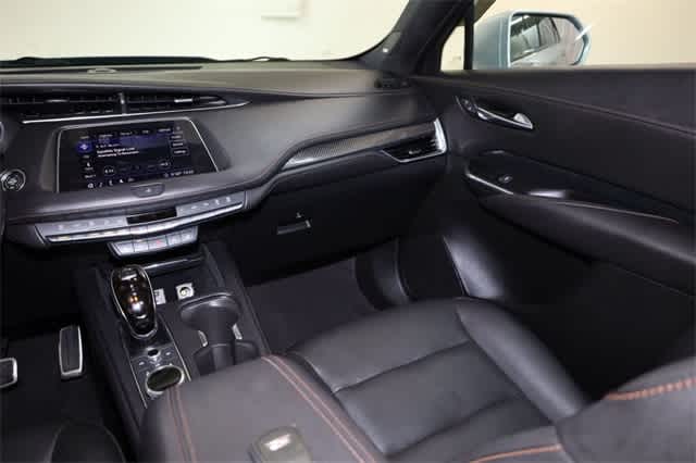 Thumbnail: 2020 Cadillac XT4 - 18