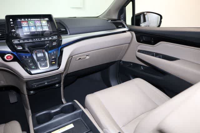 Thumbnail: 2018 Honda Odyssey - 18