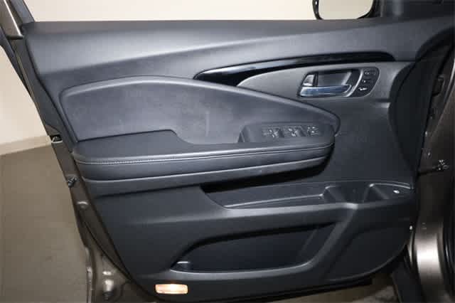 Thumbnail: 2020 Honda Ridgeline - 13