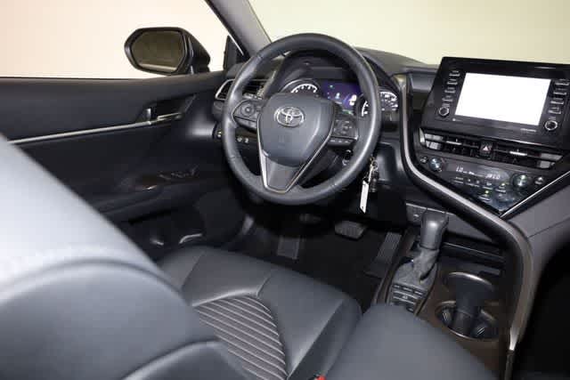 Thumbnail: 2022 Toyota Camry - 21