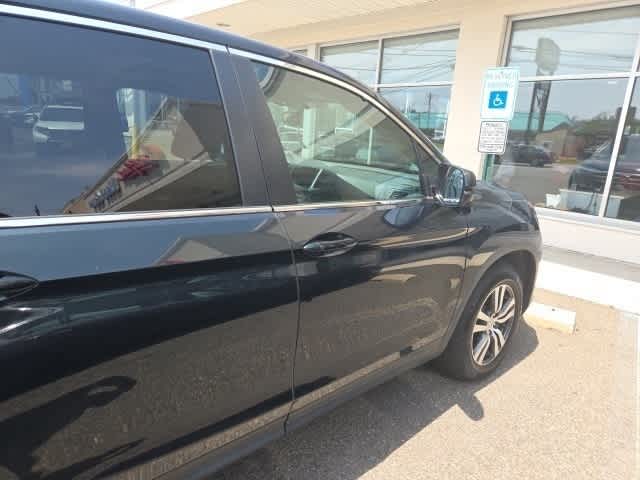 Thumbnail: 2017 Honda Pilot - 14