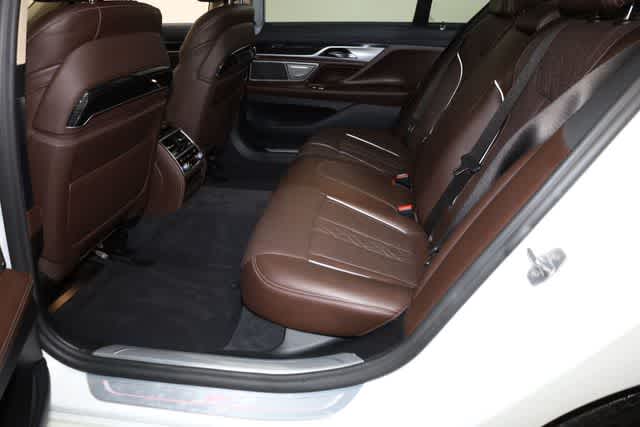 Thumbnail: 2020 BMW 7 Series - 21
