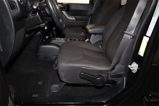 Thumbnail: 2016 Jeep Wrangler - 15