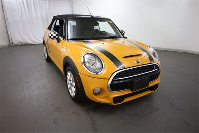Thumbnail: 2018 MINI Cooper Convertible - 11