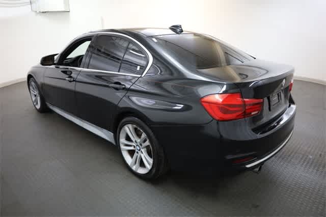 Thumbnail: 2016 BMW 3 Series - 4