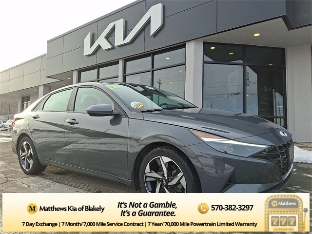 2023 Hyundai Elantra Sedan 