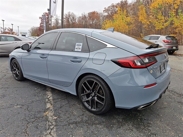 2023 Honda Civic Sport Touring Hatchback photo 4