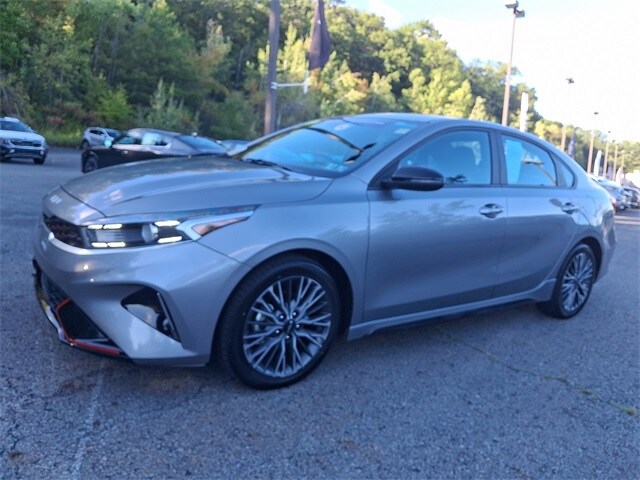 2024 Kia Forte GT-Line photo 3