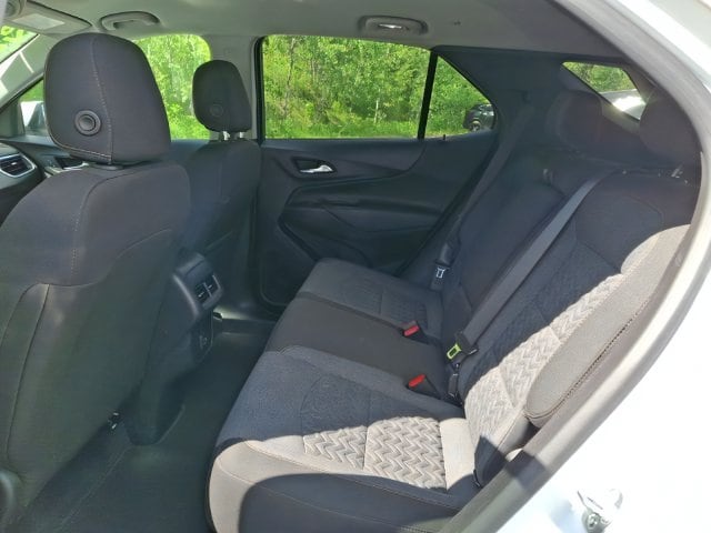 Additional photo of vehicle.