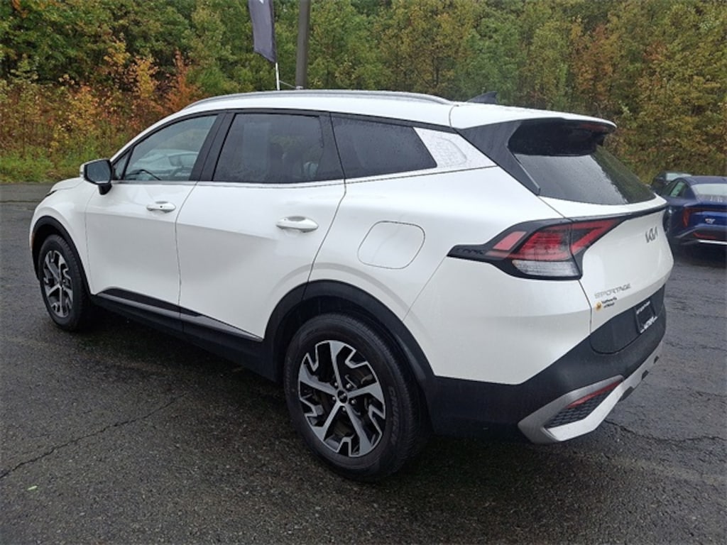 Certified 2023 Kia Sportage Hybrid EX SUV