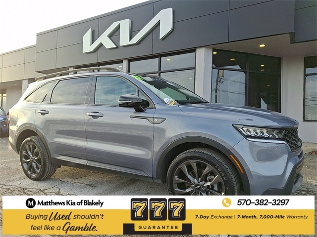 2022 Kia Sorento X-Line EX's photo