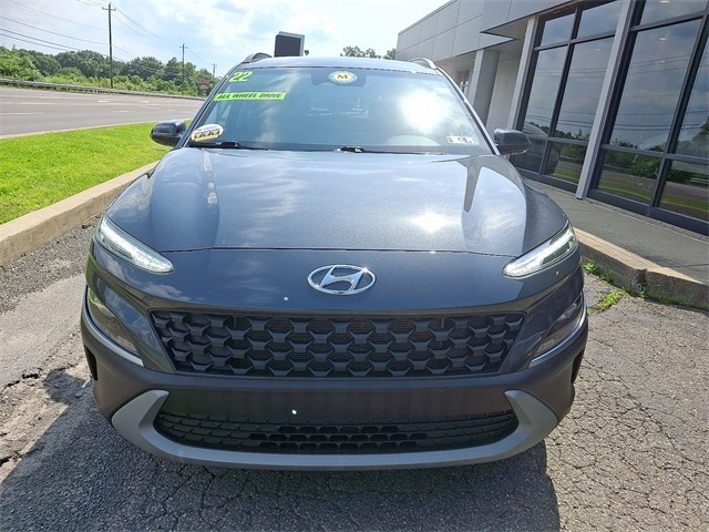 Used 2022 Hyundai Kona SEL with VIN KM8K6CAB1NU818700 for sale in Blakely, PA