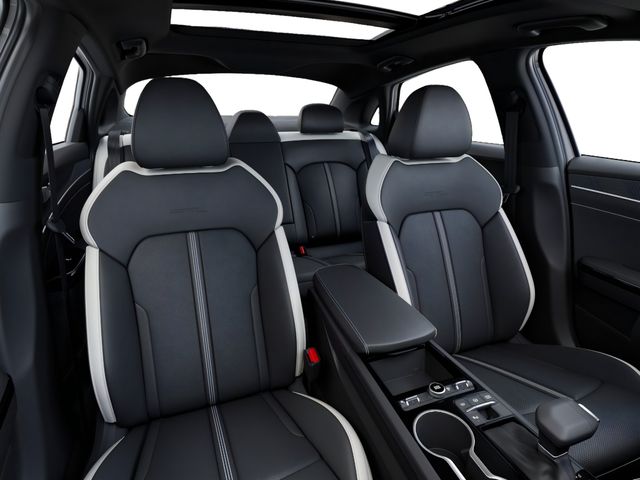 2026 Kia K5 GT-Line - Photo 15