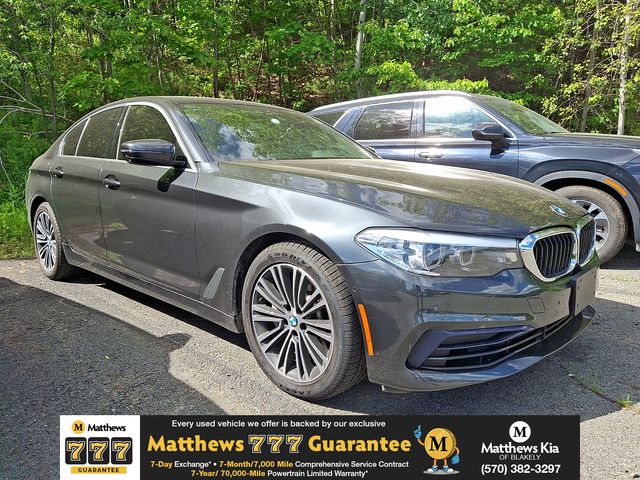 2020 BMW 5 Series 530i xDrive Sedan's photo