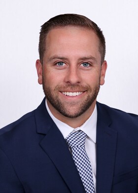 Staff member Justin Masters from ID_73e8bbdc3866