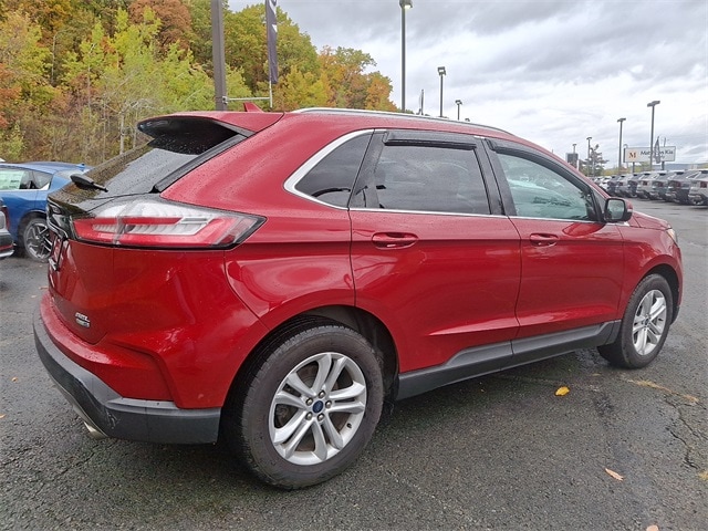 2020 Ford Edge SEL photo 2