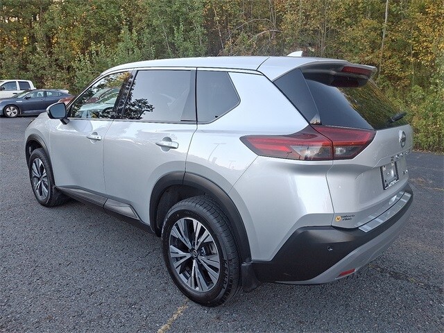 2021 Nissan Rogue SV photo 4