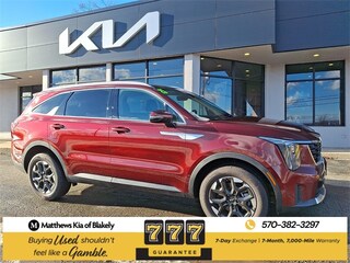 2025 Kia Sorento S SUV