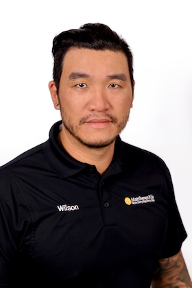 Staff member Wilson Lau from ID_6ad1cc885017